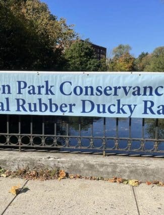 Hanson Park Rubber Ducky Race 2022